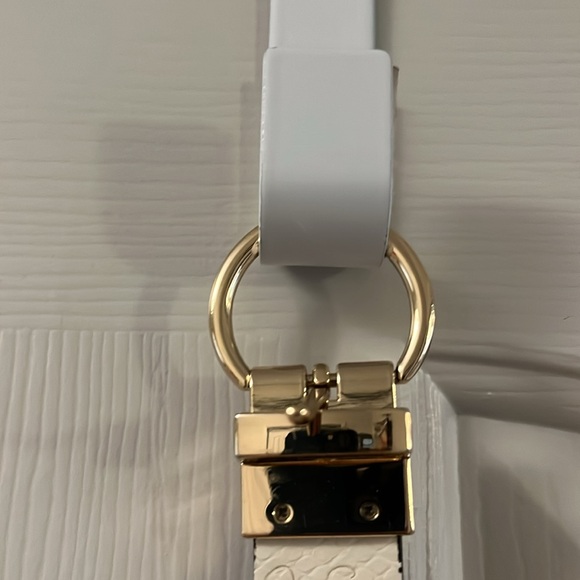 Jessica Simpson black and cream reversible belt - Picture 3 of 5